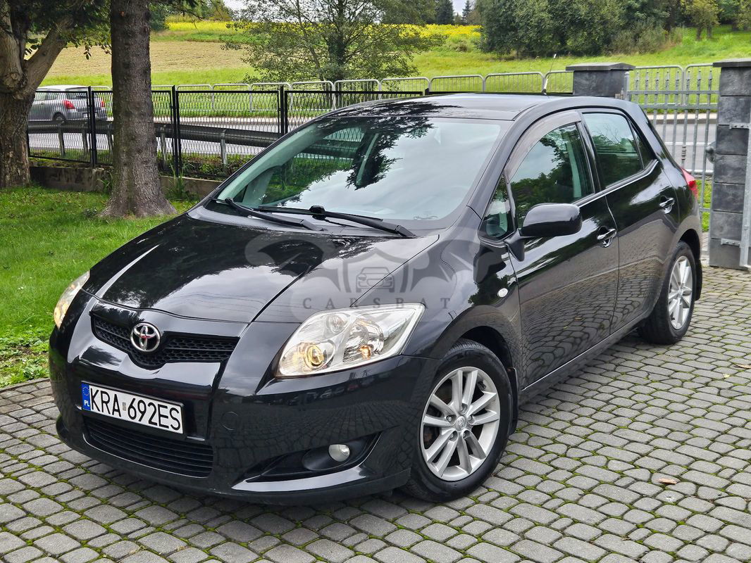 Toyota Auris I 1.6 VVT-i Luna 2009