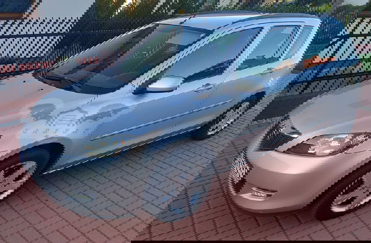 Mazda 2 I 2004