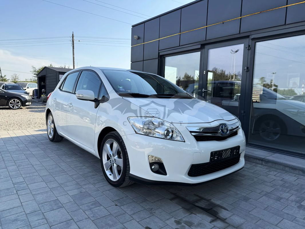 Toyota Auris I 1.8 HSD Luna 2011