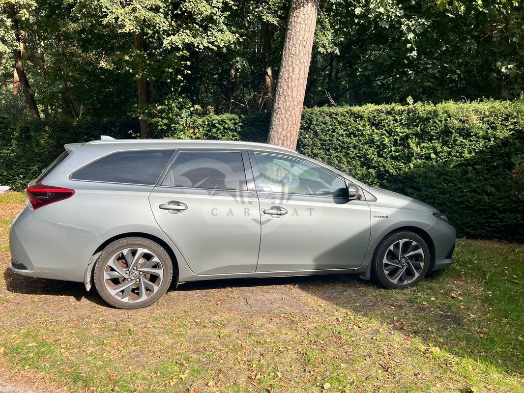 Toyota Auris II 1.8 HSD Luna 2015