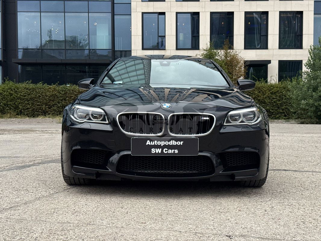 BMW M5 2012