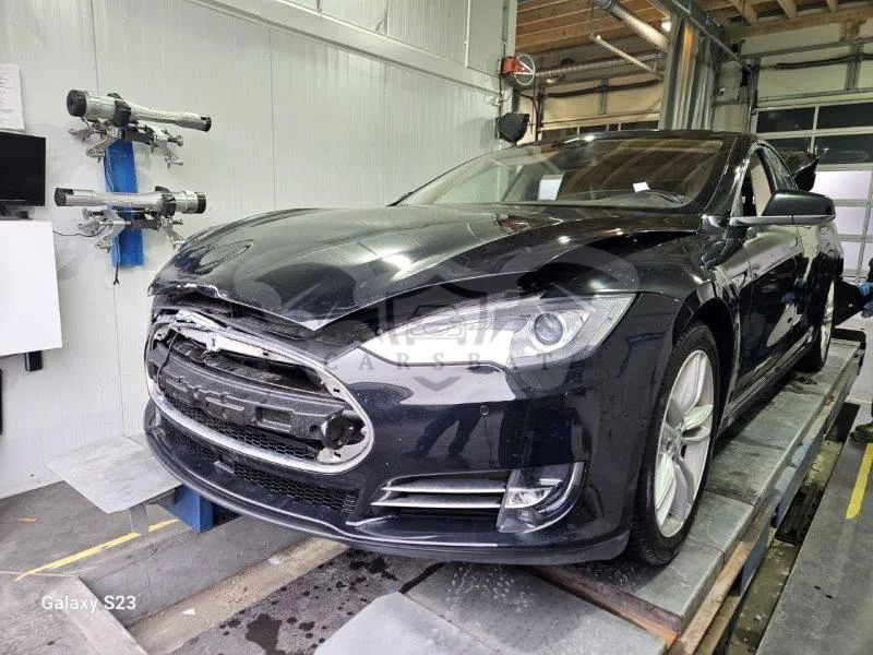 Tesla Model S Standard 2015