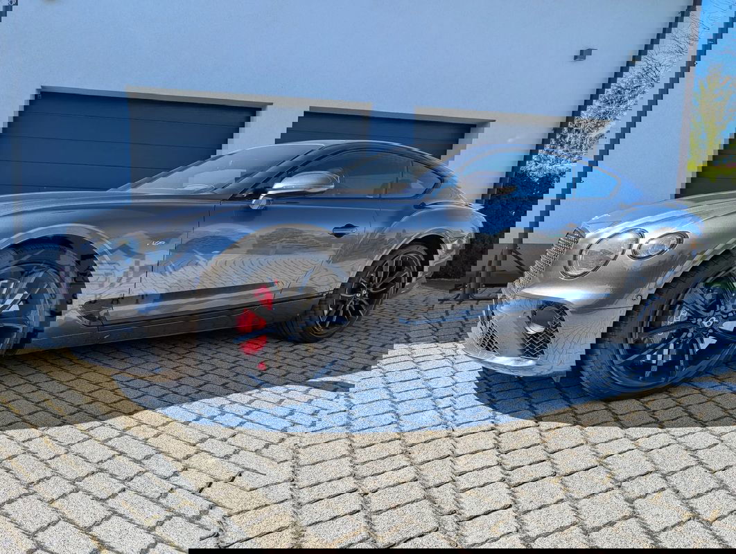 Bentley Continental V8 S 2021