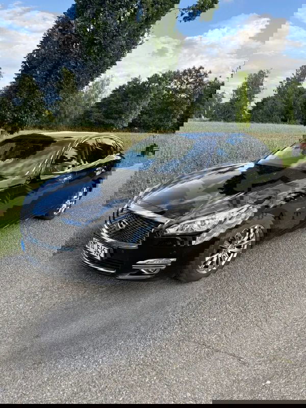 Infiniti Q70 2015