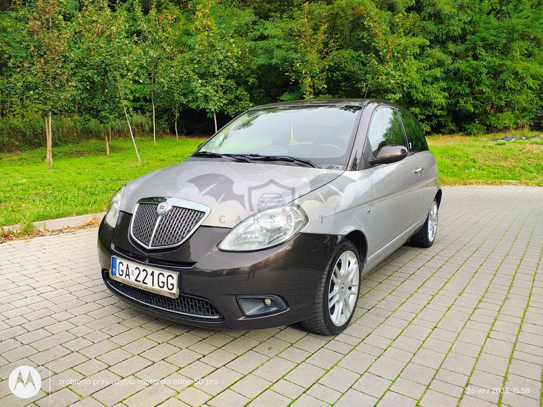 Lancia Ypsilon Y 1.3 16v Multijet Automatik Platino 2006