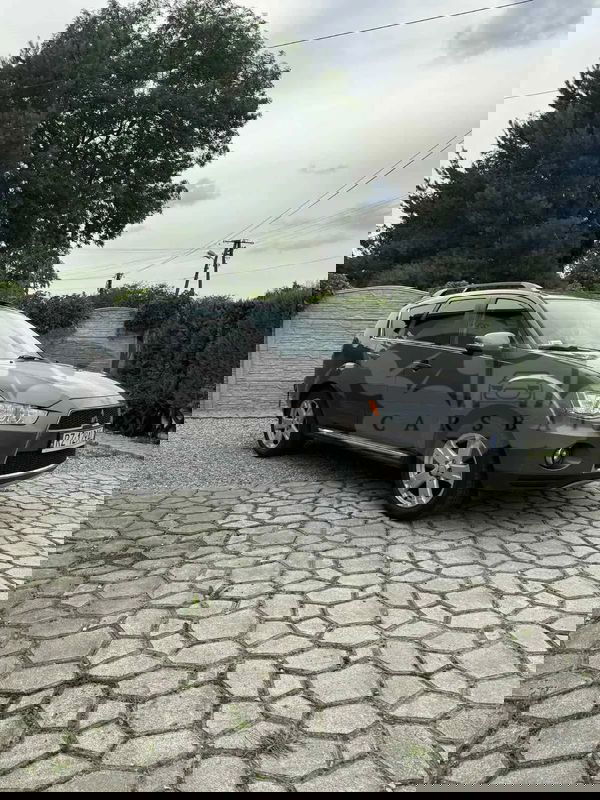 Mitsubishi Outlander II 2012