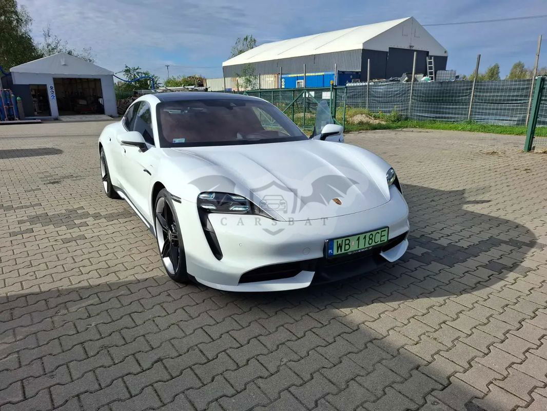 Porsche Taycan GTS 2021
