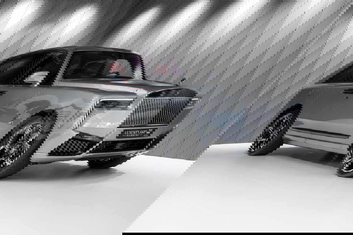 Rolls-Royce Cullinan Series II Black Badge 2025