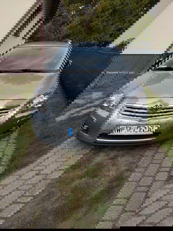 Toyota Avensis II 1.8 VVT-i Combi Sol 2007
