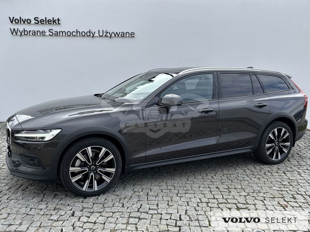 Volvo V60 2024