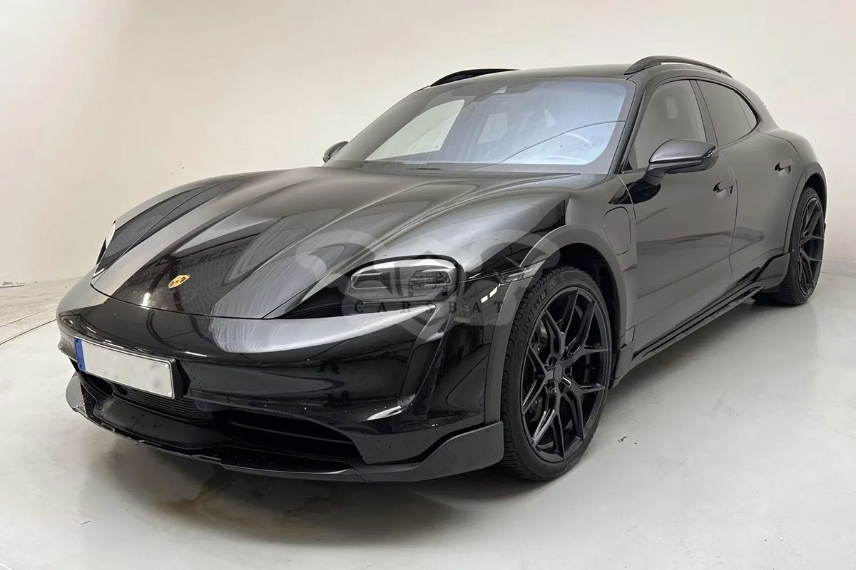 Porsche Taycan 4 Cross Turismo 2023