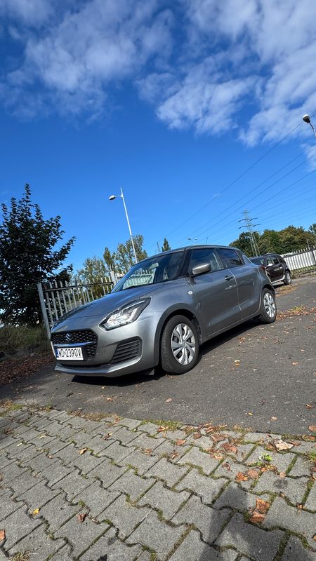 Suzuki Swift VI 1.2 Premium Plus CVT 2021