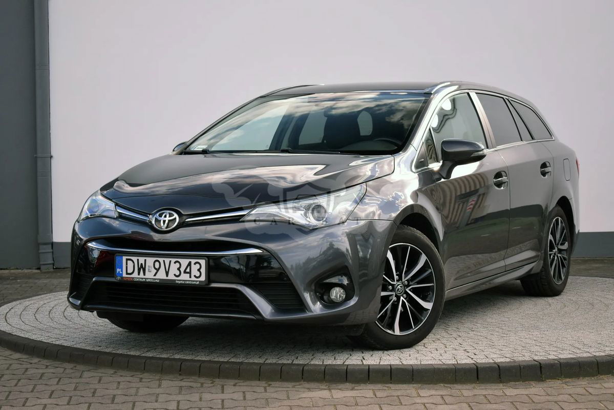 Toyota Avensis III 1.8 Premium 2018