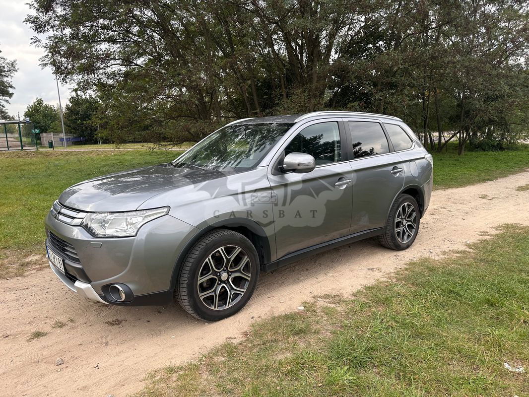 Mitsubishi Outlander III 2.2 DID Intense 2014