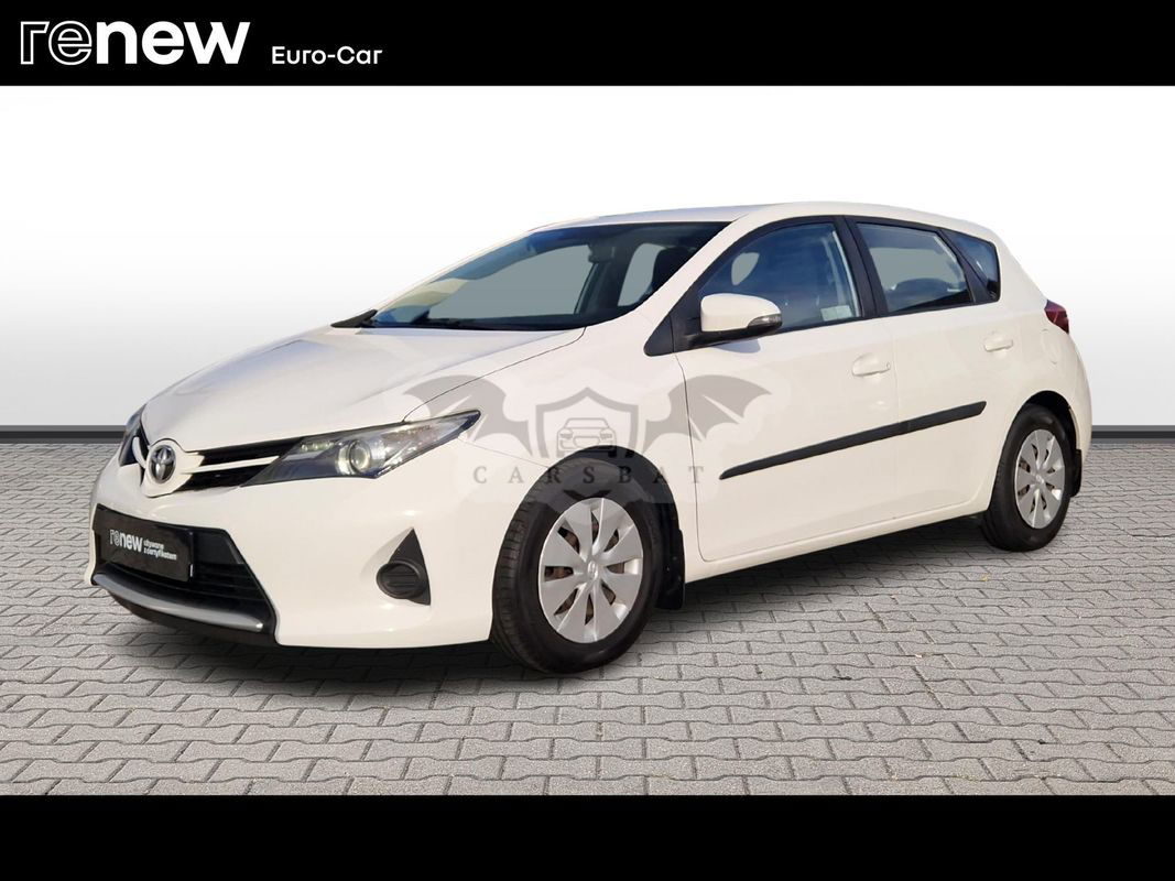 Toyota Auris II 1.4 D-4D Terra 2013