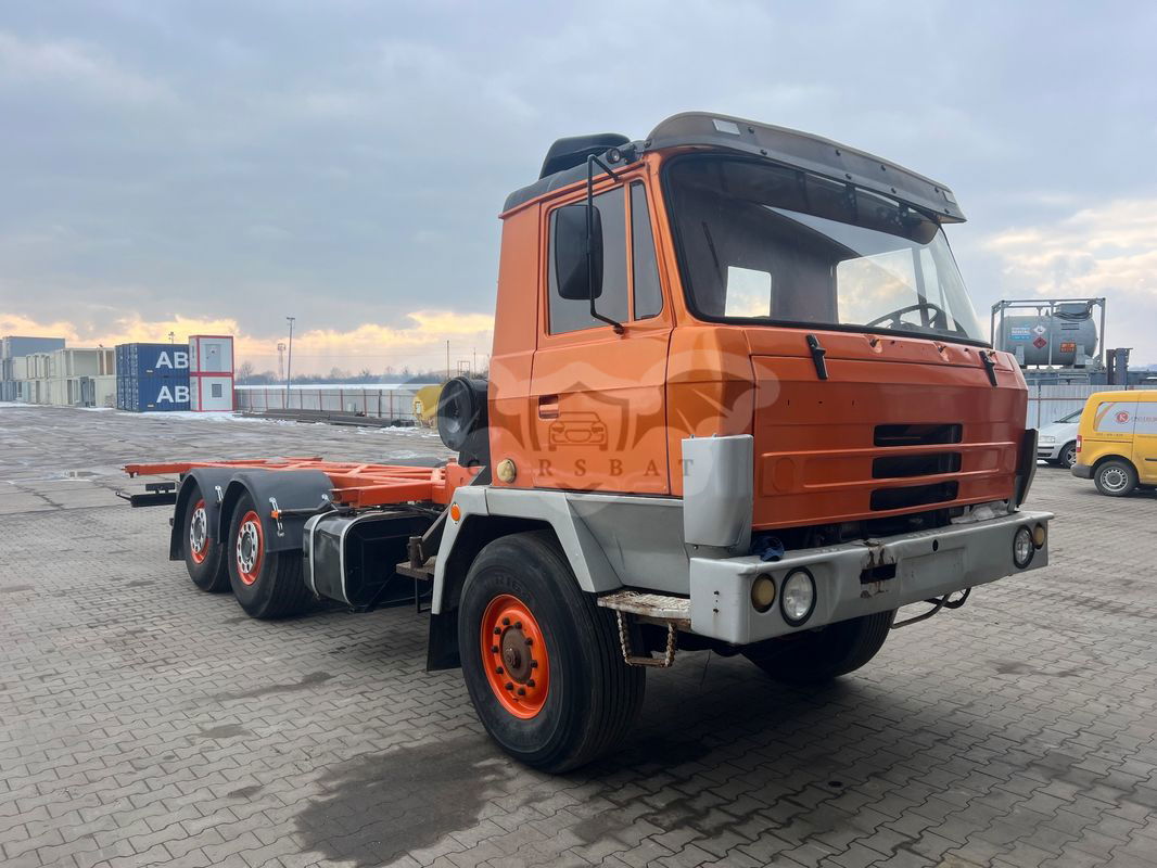 Tatra 1989