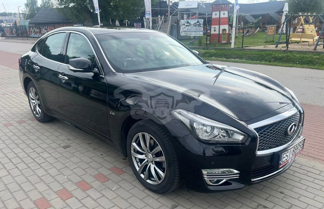 Infiniti Q70 2.2d Premium Tech 2015