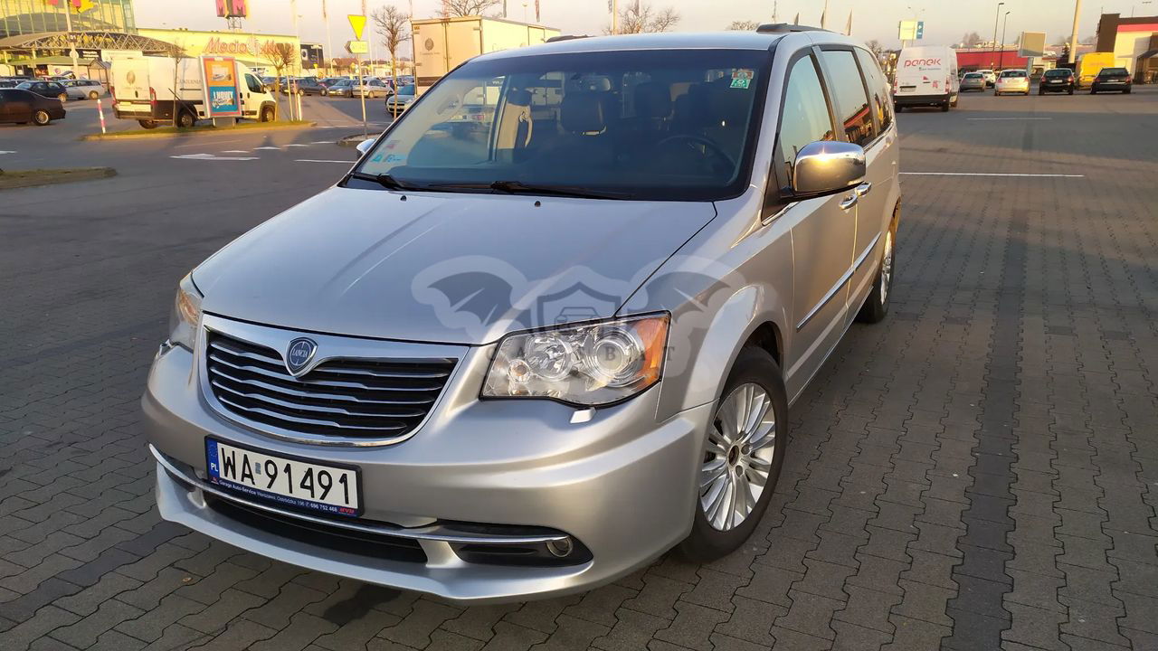 Lancia Voyager 2.8CRD Platinum 2011
