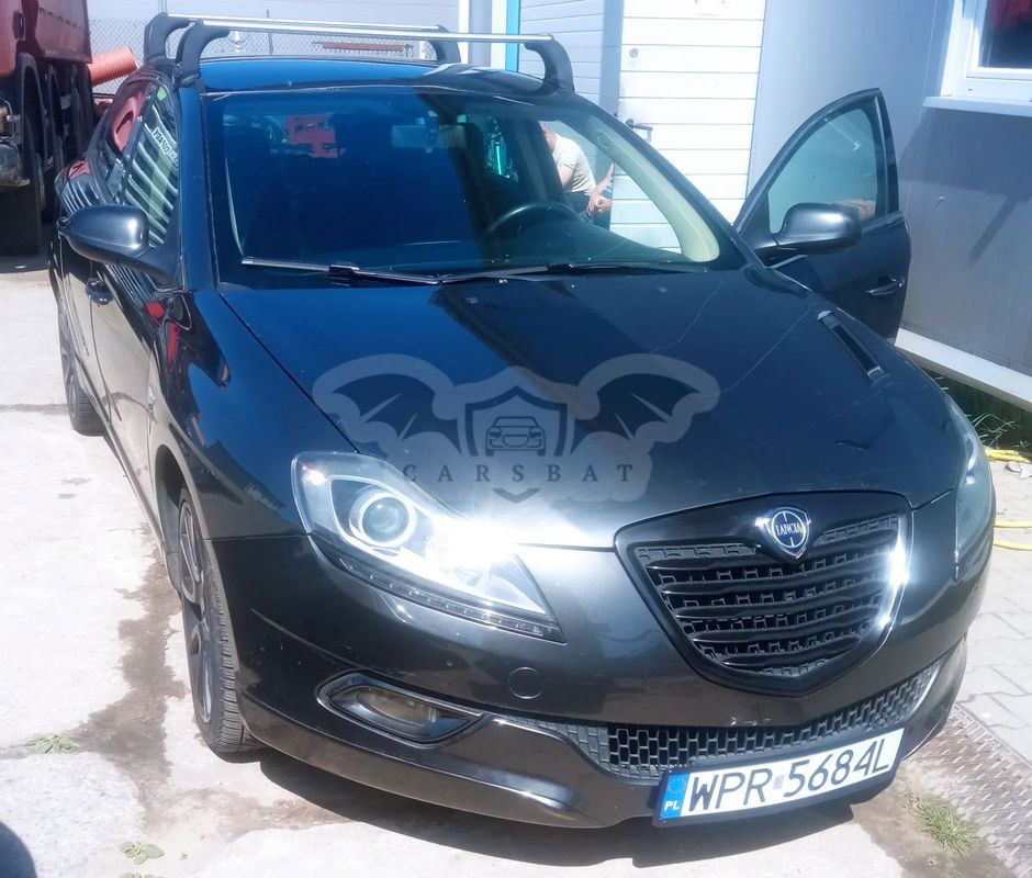 Lancia Delta 1.6 MJ S by Momo 2014