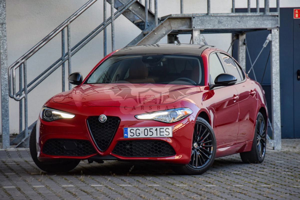 Alfa Romeo Giulia 2.0 Turbo 16V AT8-Q4 Ti 2017