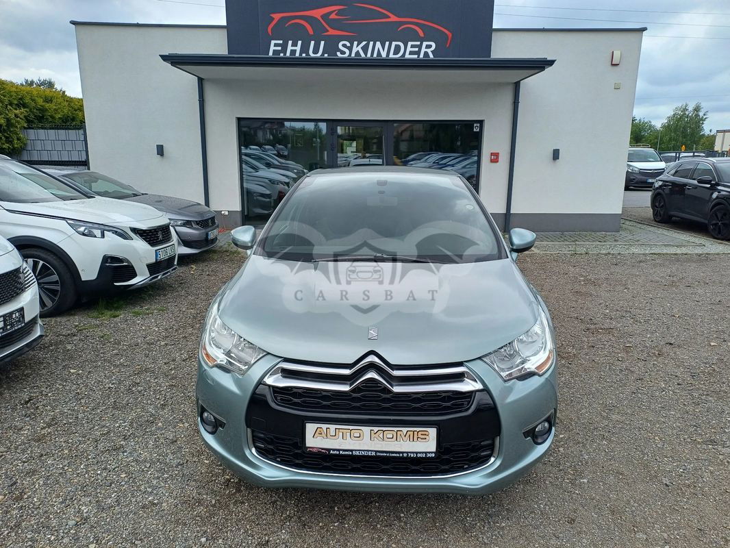 Citroën DS4 1.6 VTi SoChic 2011