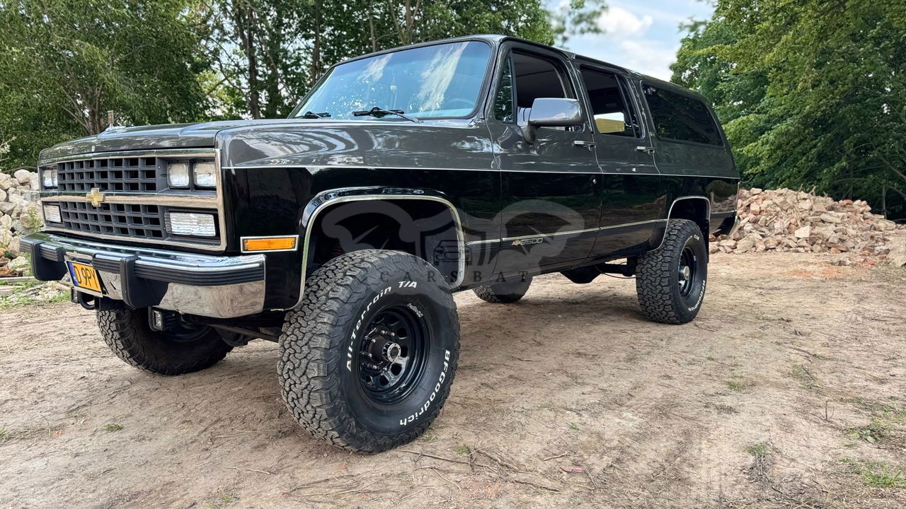 Chevrolet Suburban 1991