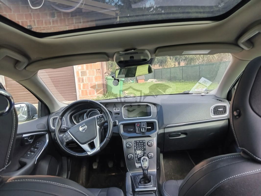 Volvo V40 II D2 R-Design 2012