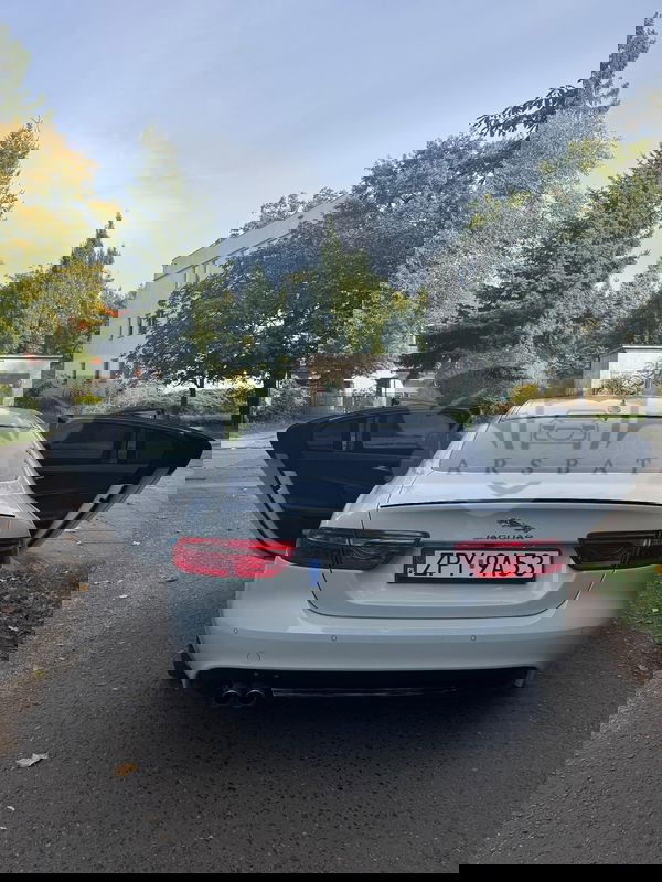 Jaguar XE 2.0 D R-Sport 2015
