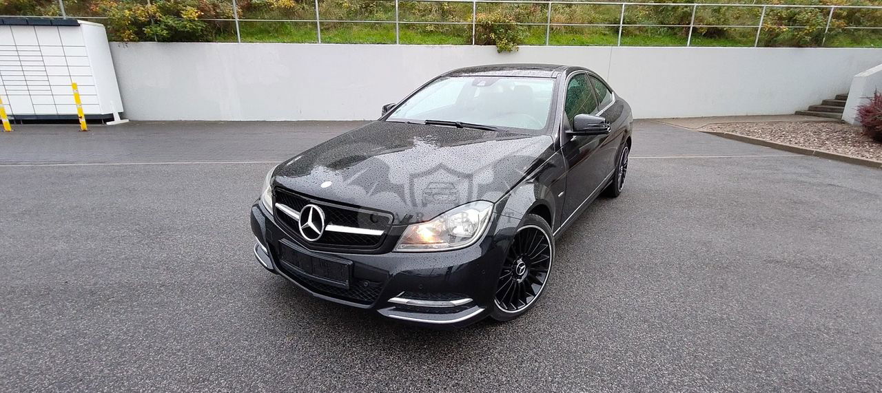 Mercedes-Benz C W204 180 Coupe BlueEFFICIENCY 7G-TRONIC 2011