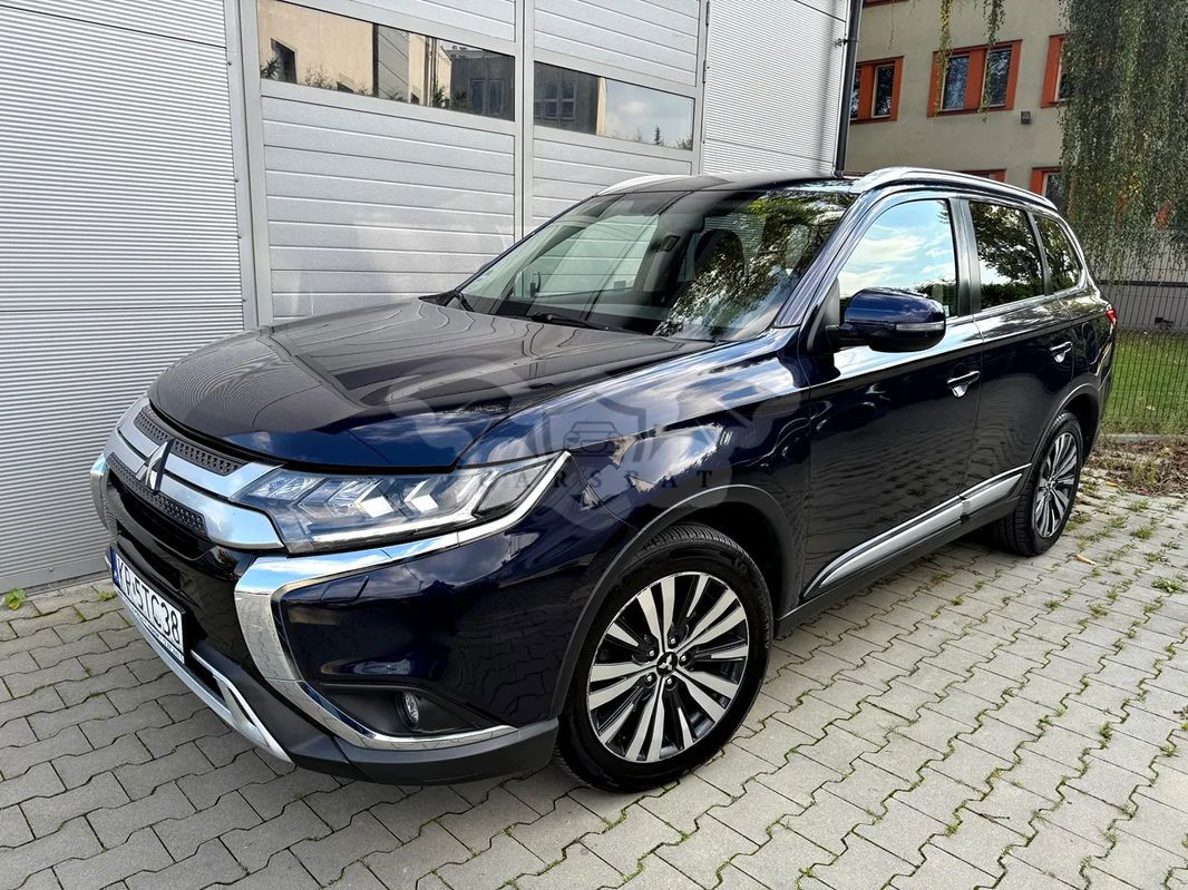Mitsubishi Outlander III 2.0 Intense + 4WD CVT 2019
