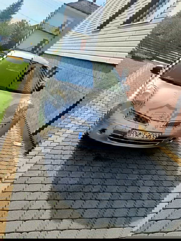 Nissan Micra K12 2009