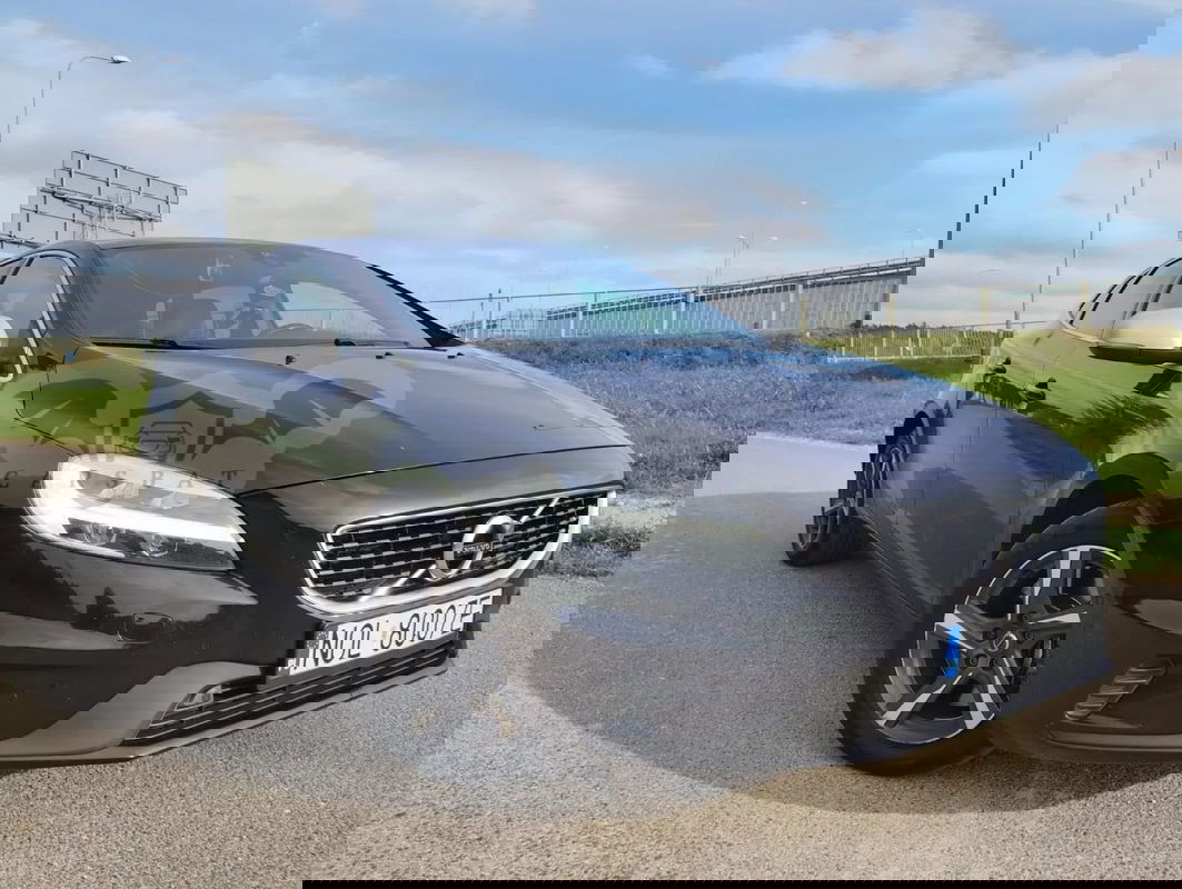 Volvo V40 II D3 RDesign 2017
