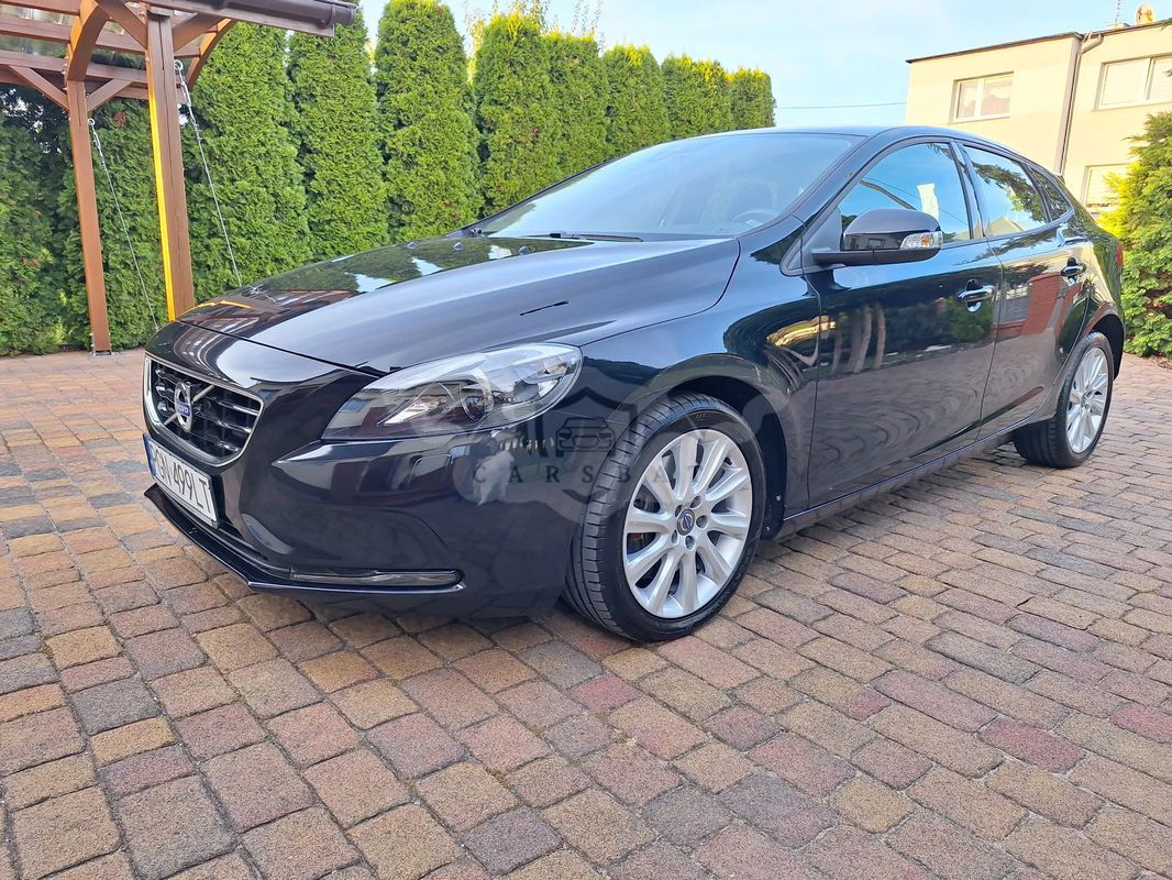 Volvo V40 II D3 Momentum 2015