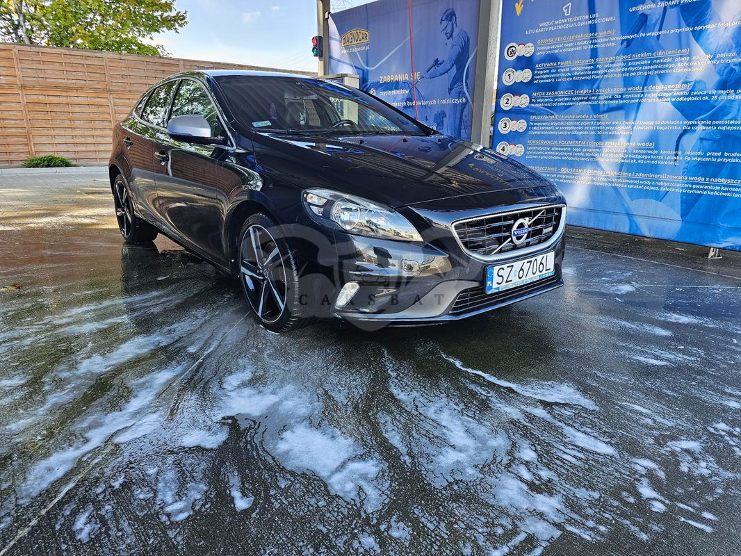 Volvo V40 II D4 Drive-E R-Design Kinetic 2014