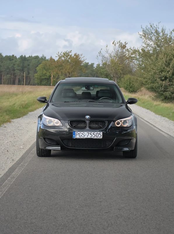 BMW M5 Standard 2005