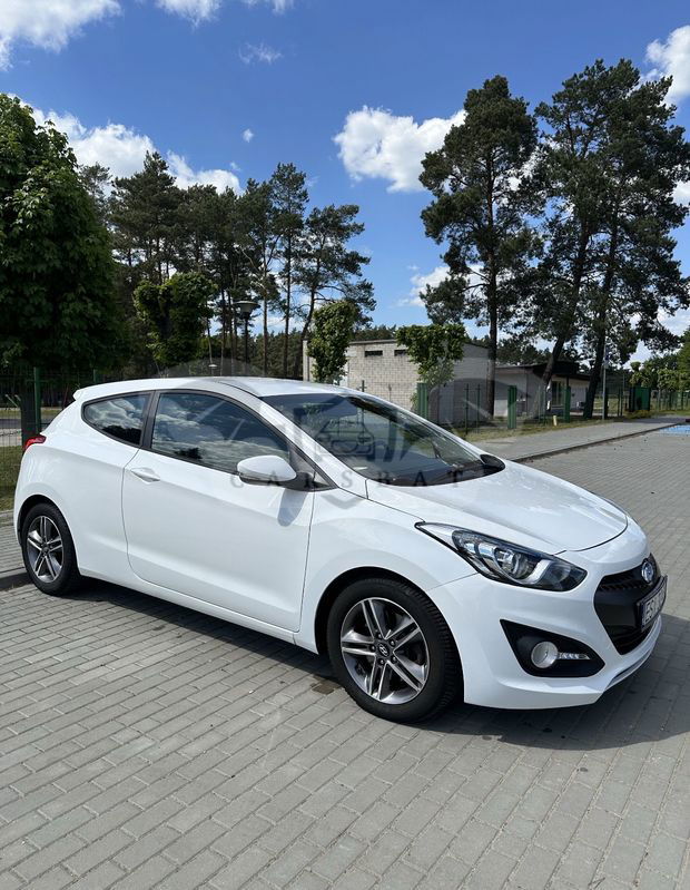 Hyundai i30 II Fastback 1.6 CRDI Comfort 2015