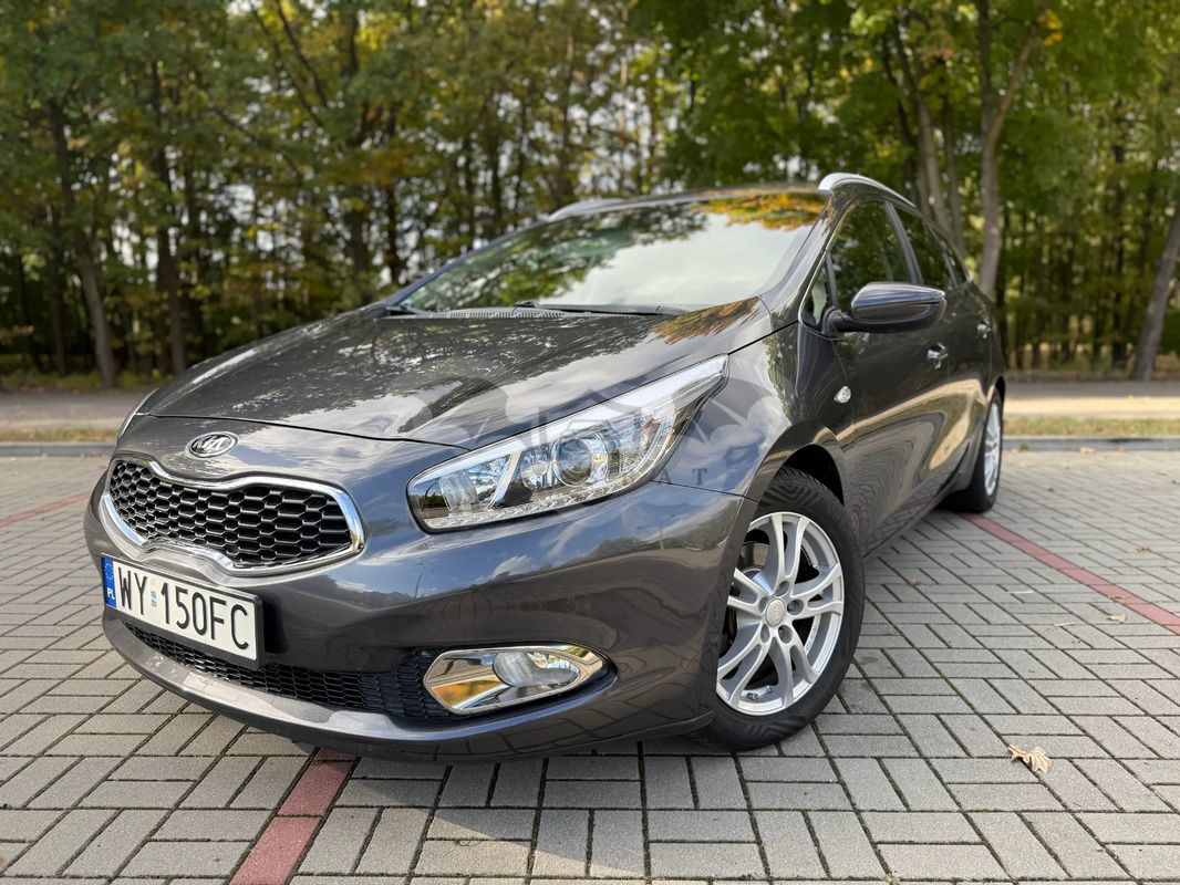 Kia Ceed II Cee'd 1.6 CRDi Business Line 2014