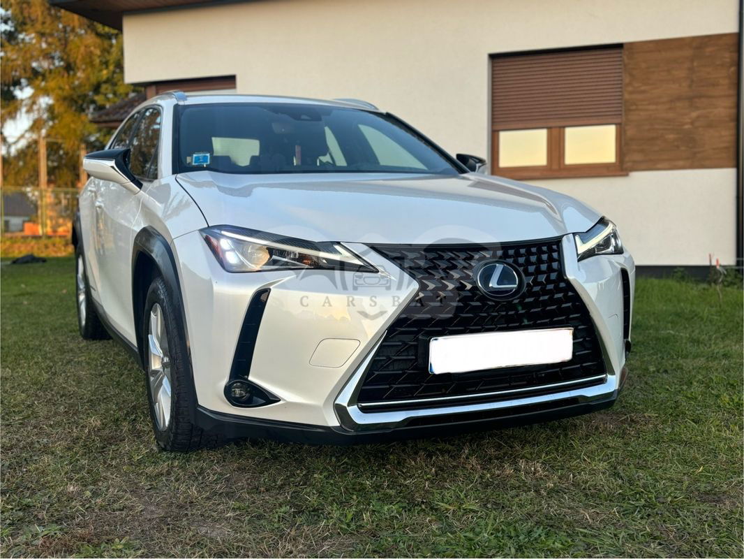Lexus UX 2021