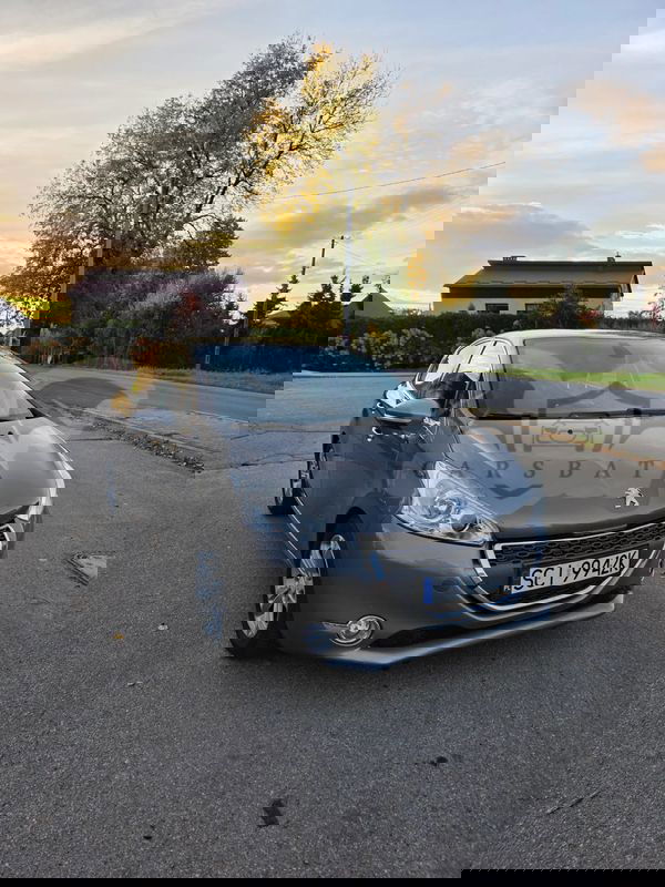 Peugeot 208 I 1.6 e-HDi Active STT 2012