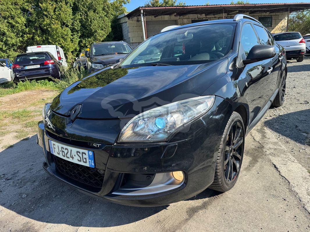 Renault Megane III Grandtour dCi 160 FAP GT 2011