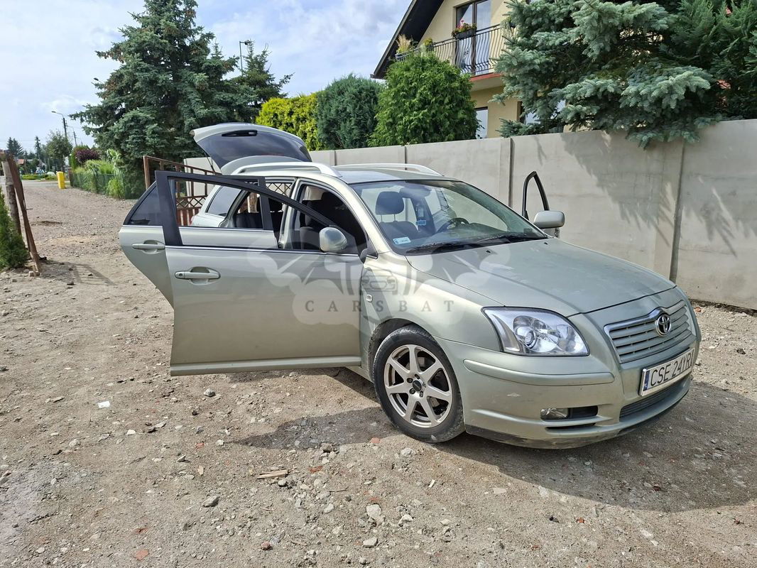 Toyota Avensis II 2004