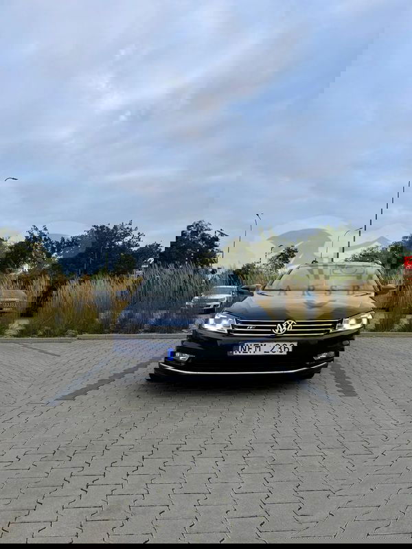 Volkswagen Passat B7 Variant 2.0 TDI 4Motion DSG BlueMotion Tech R-Line 2013
