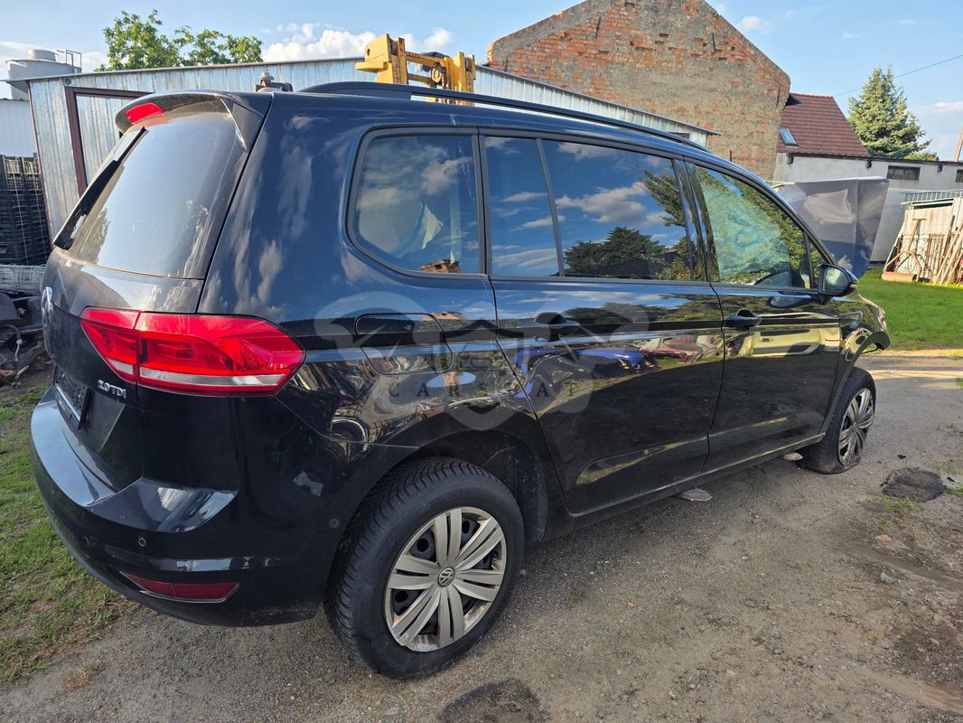 Volkswagen Touran III 2.0 TDI BMT Comfortline Plus DSG 2015