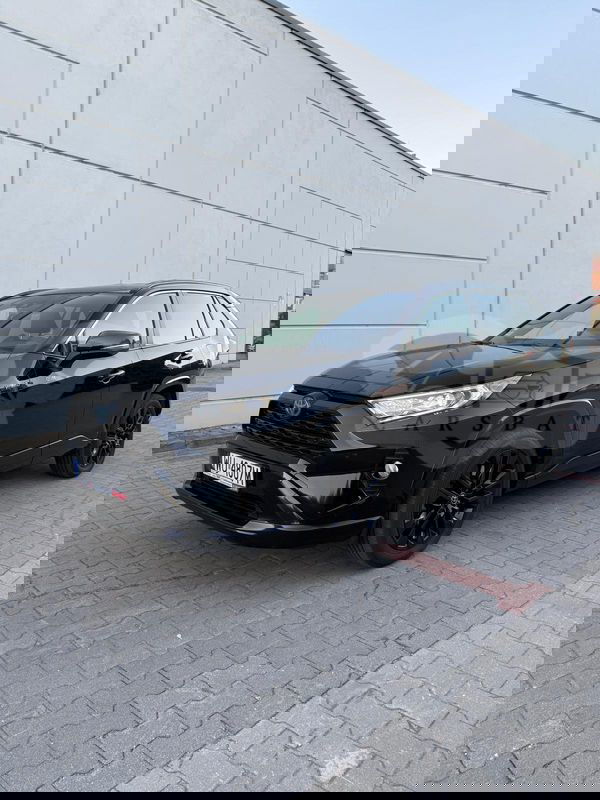 Toyota Rav4 V 2.5 Hybrid Black Edition by JBL 4x4 2021