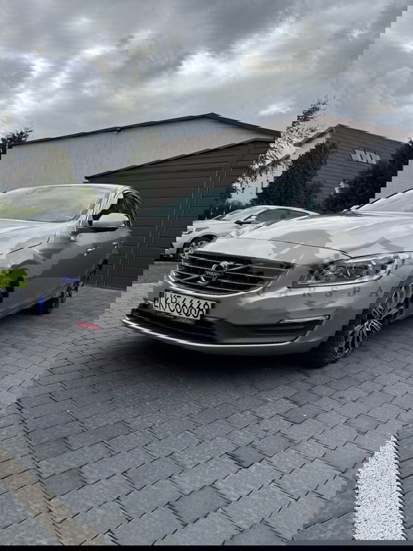 Volvo S60 II D4 Drive-E Momentum 2014