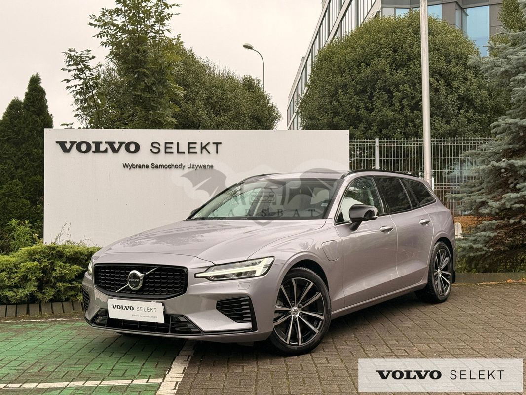 Volvo V60 II 2025
