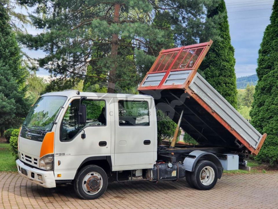 Isuzu NPR 2007