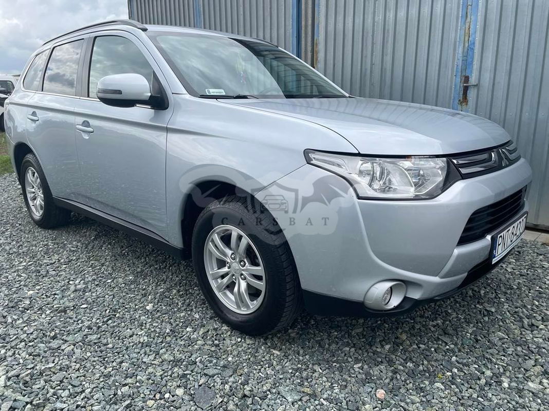Mitsubishi Outlander II 2013