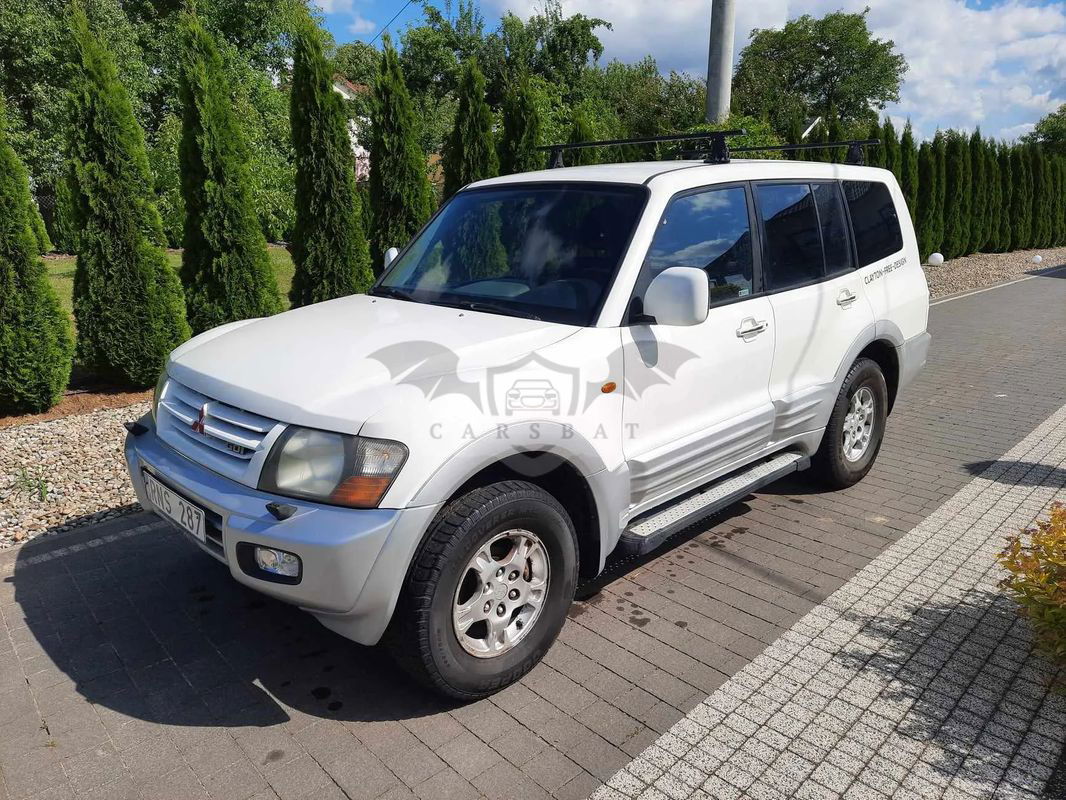 Mitsubishi Pajero III 2000