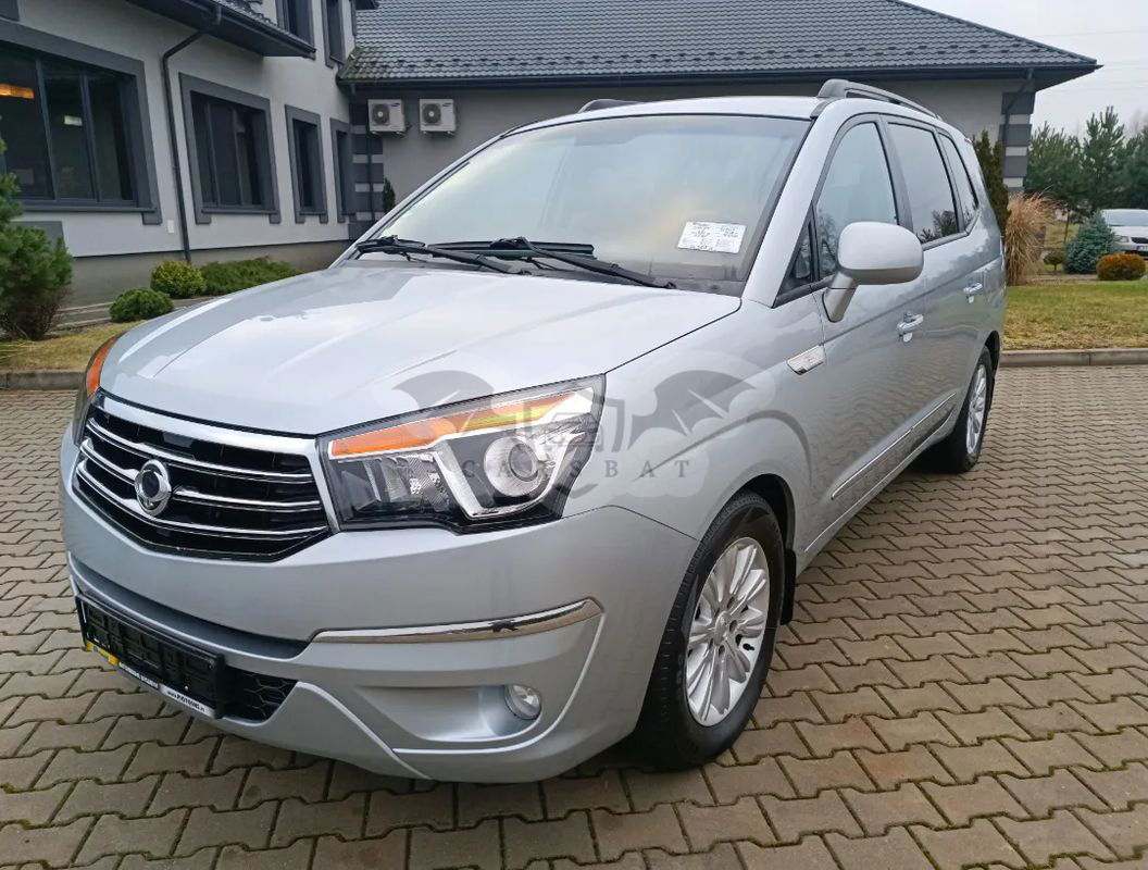 Ssangyong / KG Mobility Rodius 2014